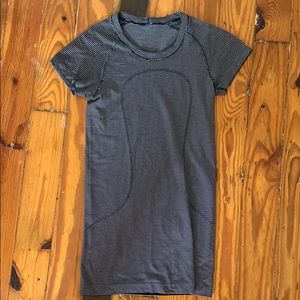 Lululemon top